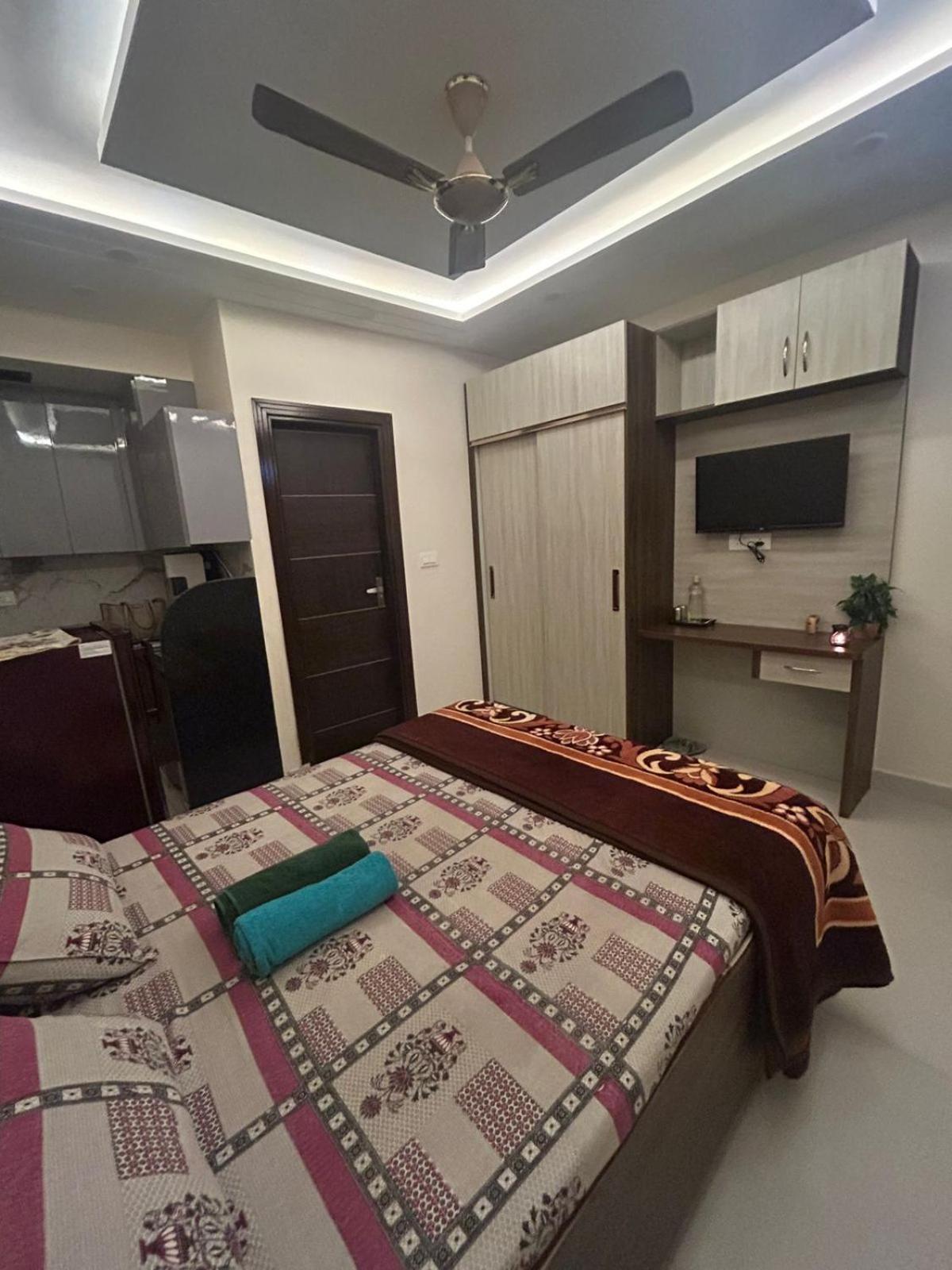 Apartment The Hideaway In South Delhi New Delhi
